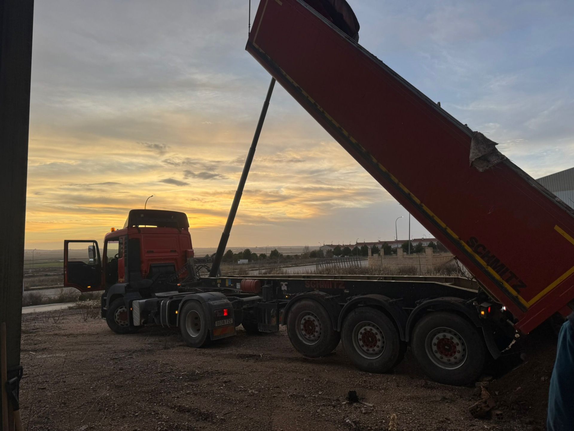 Trabajo terminado al atardecer